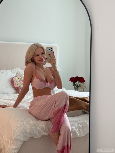 Foto 1 - Lucianna Erotische Massage verfügbar 