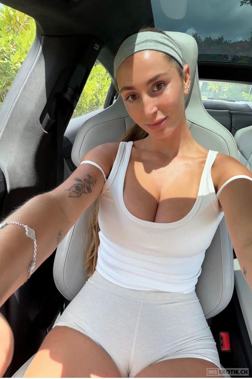 Melissa Heiß und sexy für sexuelle Begegnungen