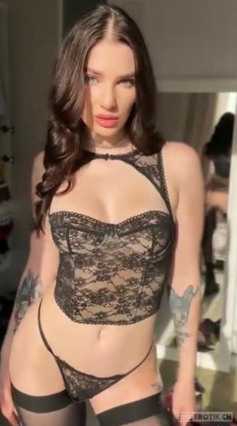 Foto 3 - Valerie Ich suche echten Sex; ideal für erste Erfahrungen 
