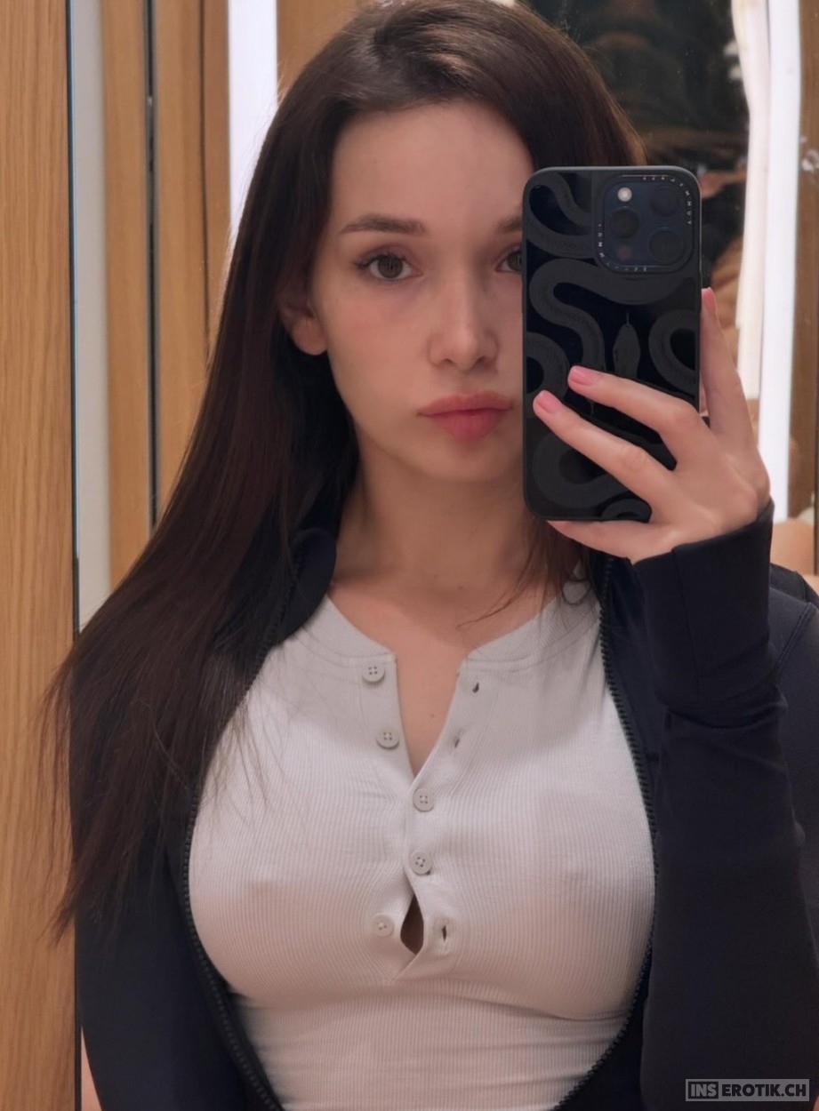 Julie Jeune coquines ouvertes aux belles rencontres