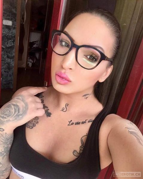 Foto 1 - TS Lorena Spritz mir in den Mund