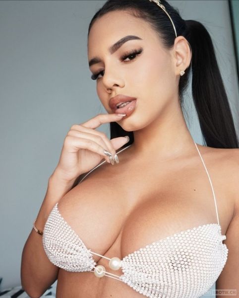 Foto 3 - Vanessa Sex und Parties