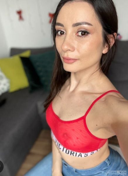 Foto 2 - Valentine Zufriedenheit ist meine Priorität 