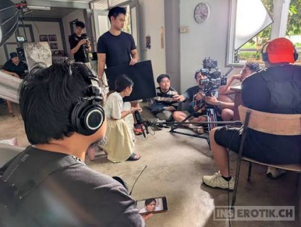 Foto 3 - Evolution Erotica TALENTPROGRAMM +18 – ÉVOLUTION EROTICA