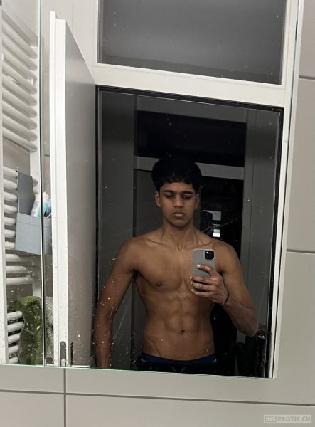 Foto 3 - Tharmi Ältere Frau gesucht