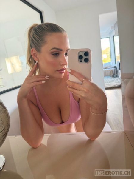 Foto 1 - Ninaa ♥️Experte en fellation♥️ Fille sexy et épicée♥️