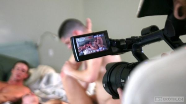 Foto 2 - Cast prod Wir eröffnen unser Casting für kommende audiovisuelle Produktionen, die ausschließlich für ein erwac