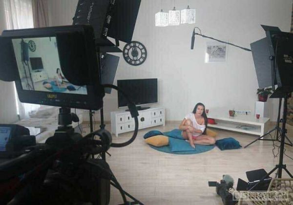 Foto 1 - Cast prod Wir eröffnen unser Casting für kommende audiovisuelle Produktionen, die ausschließlich für ein erwac